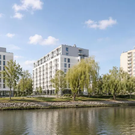 Platany Comfort With Terrace Apartment Kolobrzeg